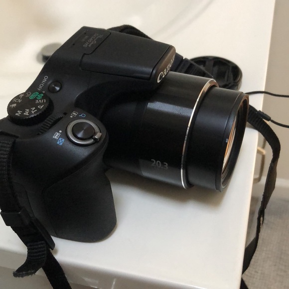 Canon PowerShot SX540 HS. - Picture 3 of 9